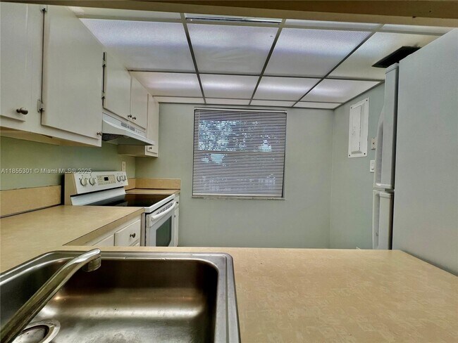 Foto del edificio - 3101 NW 47th Terrace