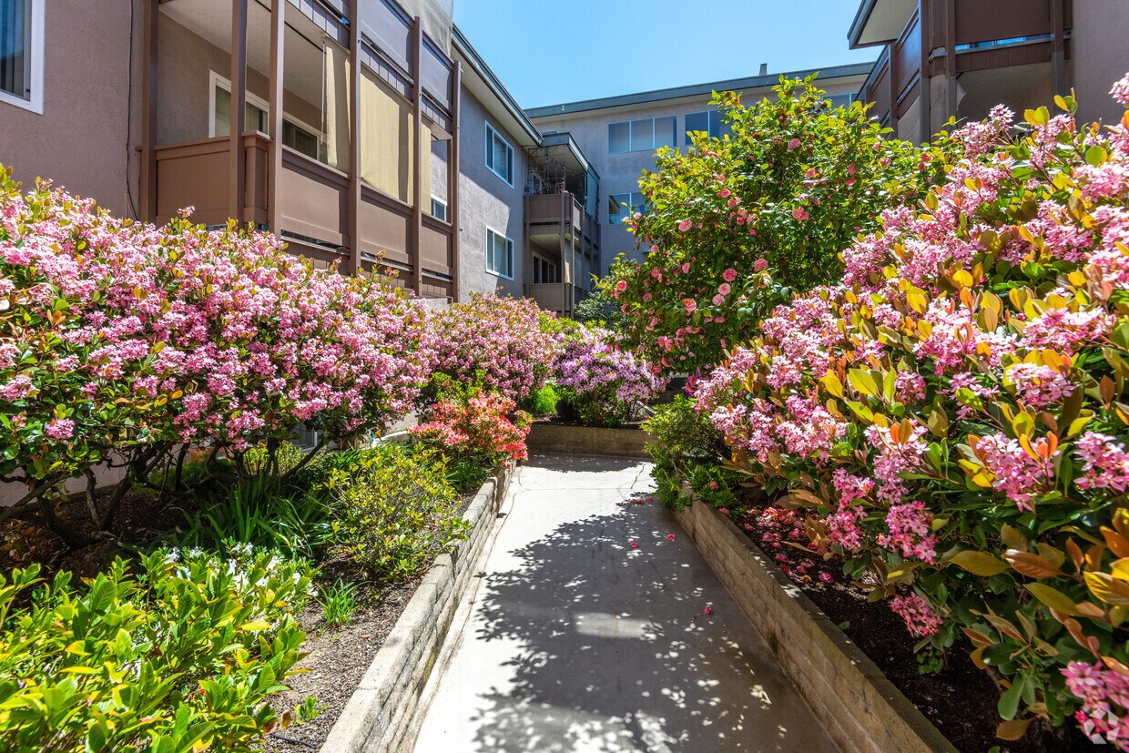 Foto principal - 150 Haas Avenue