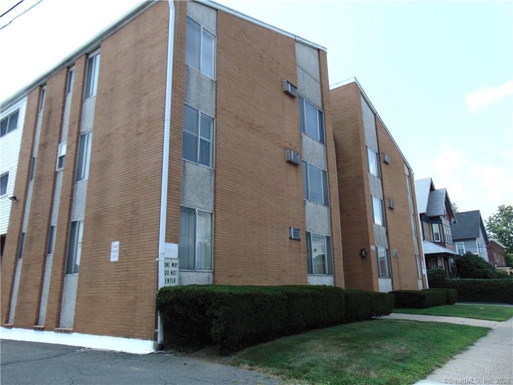 Primary Photo - 87 Meadow St