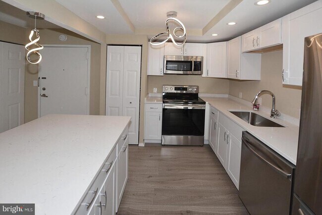 Foto del edificio - 7621 Provincial Dr