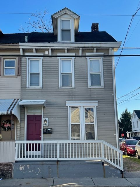 Apt. 2 - 1278 Willow St