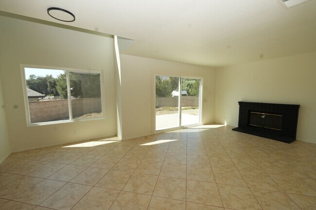Building Photo - 103 Crystal Springs Rd
