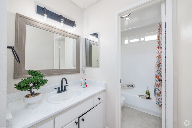 1 habitación, 1 baño - 640 pies cuadrados - Baño - DOTY (Ocean Breeze)