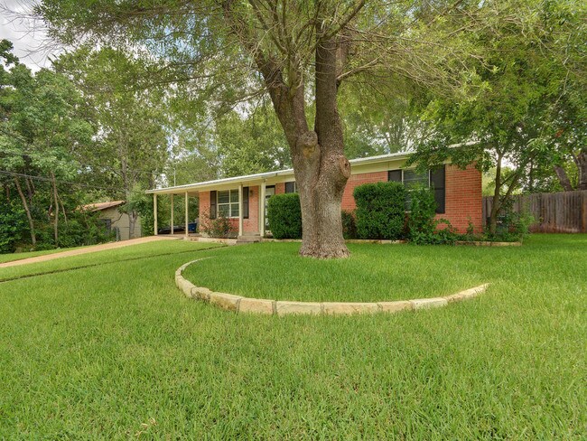 Building Photo - 4805 Creekwood Rd