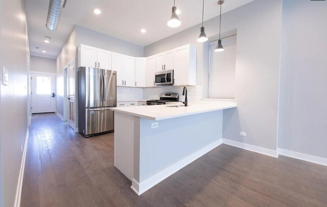 Foto principal - 838 W Altgeld St
