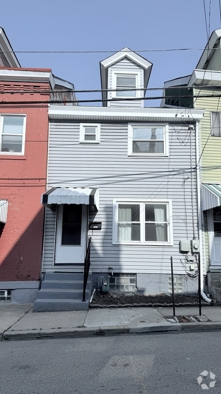 Building Photo - 222 Edmond St