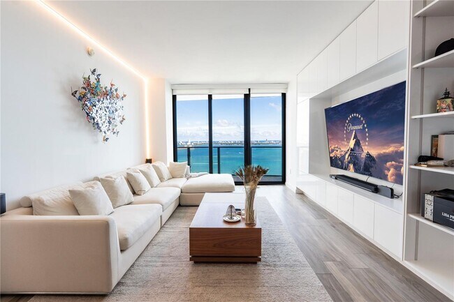 Foto del edificio - 460 NE 28th St