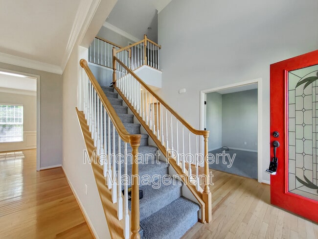 Building Photo - 15 Silverthorn Ct
