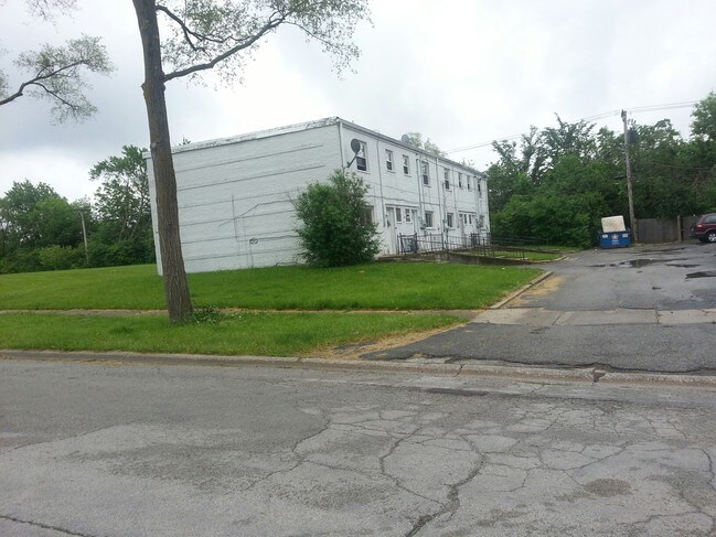 Foto del edificio - 484 Hickory St