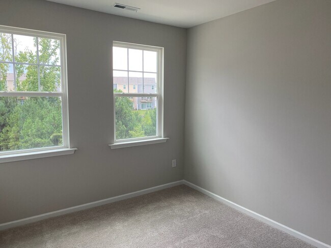 Foto del edificio - 1031 Manorhaven Dr