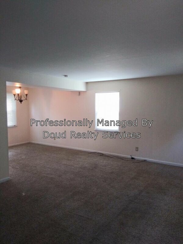 Building Photo - 6836 W Tanners Creek Dr