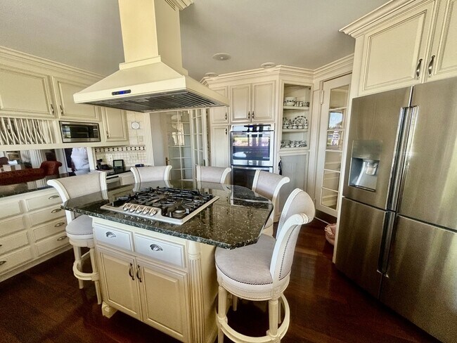 Foto del edificio - 7245 Barber's Grove Ln