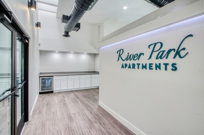 Building Photo - River Park