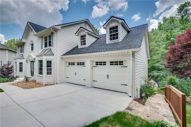 Building Photo - 4590 Saddle Ct
