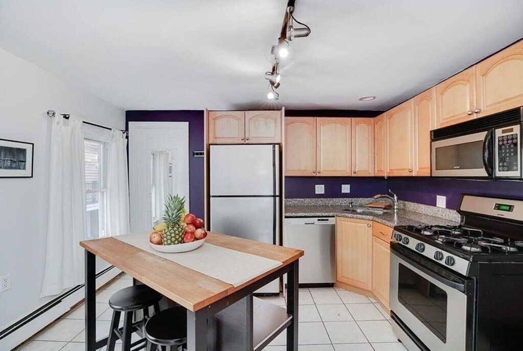 Foto principal - 321 Columbia St