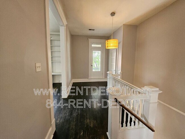 Foto del edificio - 117 Cherry St