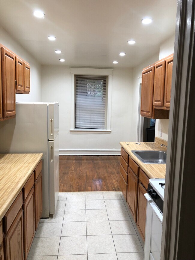 The Residences at Marchwood Apartments Philadelphia, PA