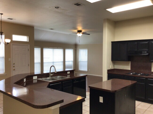 Building Photo - 4724 Chaucer Court