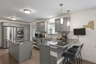 Building Photo - 9 Muskett Dr