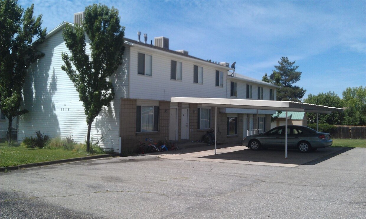 Primary Photo - 3 br, 1 bath House - 1119 N Nayon Street #4