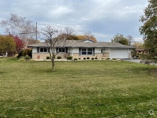 Building Photo - 630 Wilson Dr