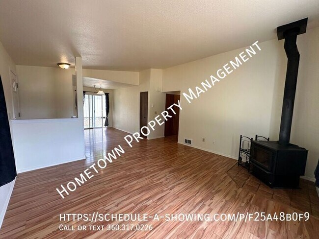 Foto del edificio - 717 Lucerne Ln SE