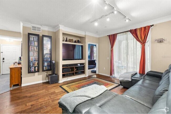 Building Photo - 13025 Mulberry Park Dr