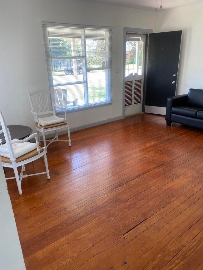 Foto del edificio - 2218 18th St