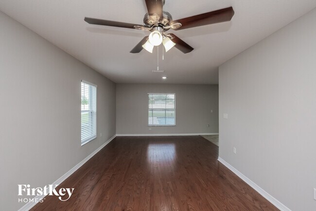 Foto del edificio - 7716 Maroon Peak Drive