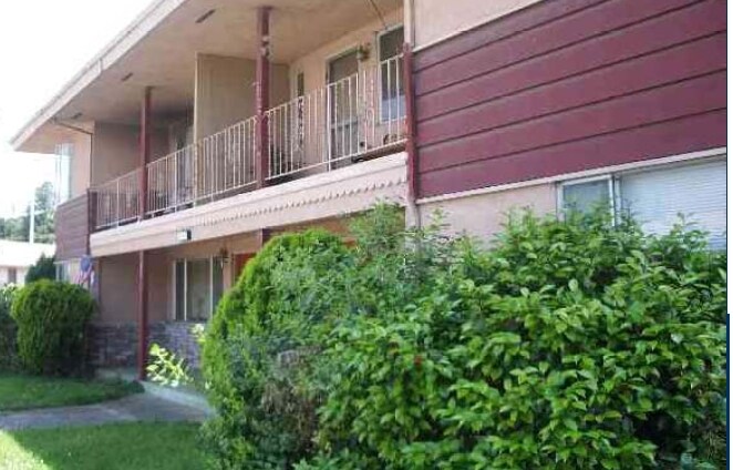 Building Photo - 951-955 Karol Way