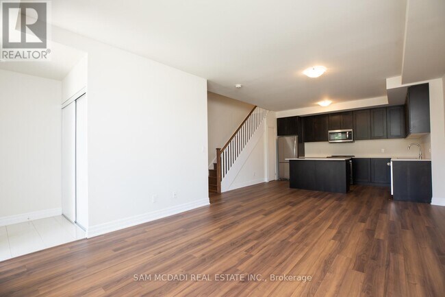 Photo du bâtiment - 1180 Cawthra Rd