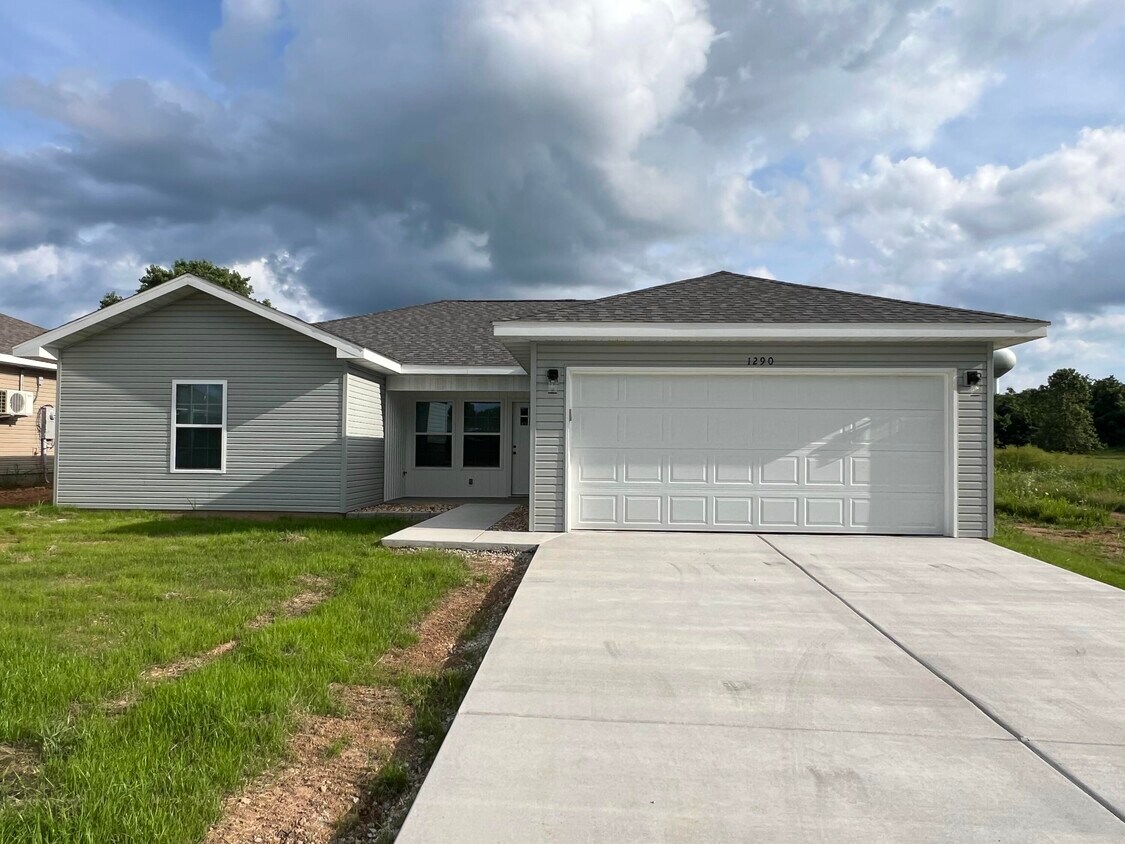 Foto principal - 1290 Evergreen Ave