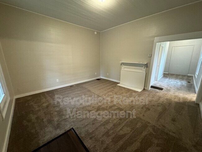 Foto del edificio - 15 Burch Ave