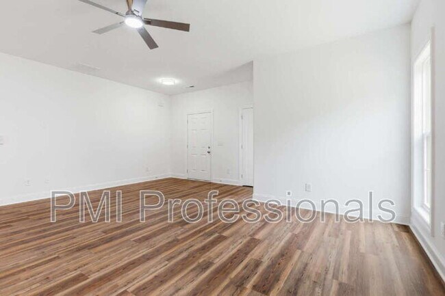 Foto del edificio - 295 Spring St