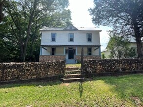 Building Photo - 440 Selma Rd