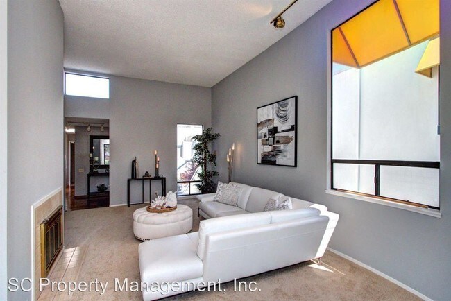 Building Photo - 680 Portofino Ln