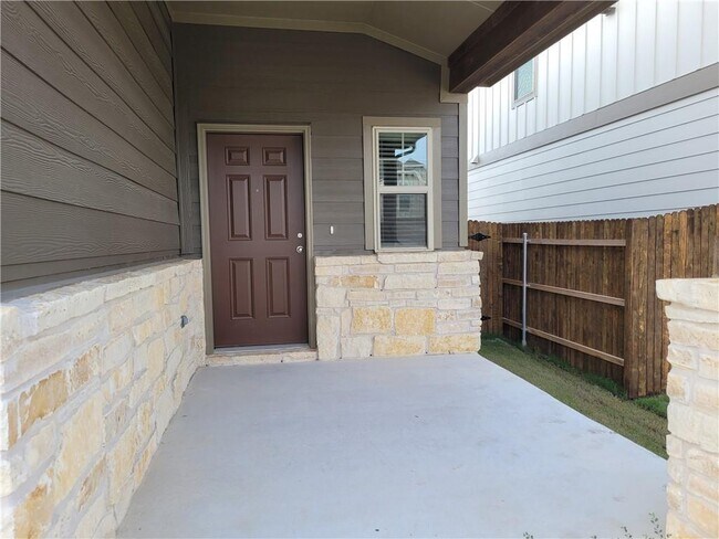Building Photo - 279 Zuma Dr