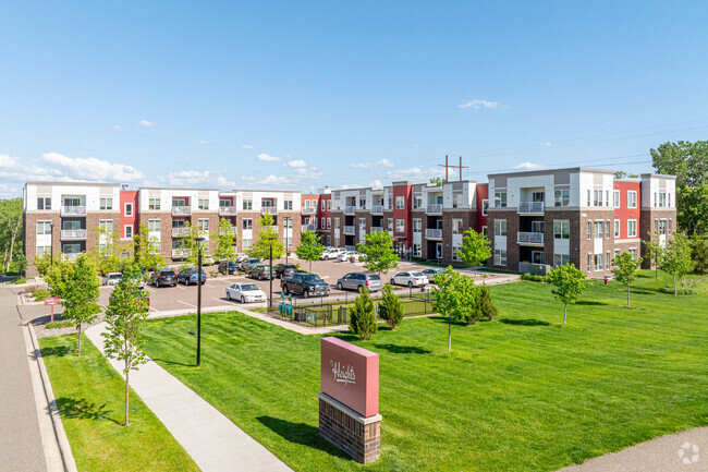 Building Photo - The Heights of Mendota