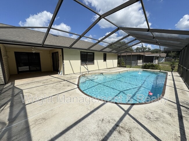 Foto del edificio - 7908 Knight Dr
