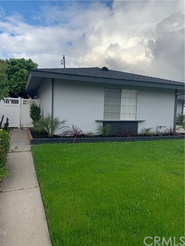 Primary Photo - 2405 E Dana Ave