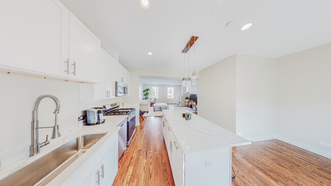 Foto del edificio - 516 Highlands Pkwy