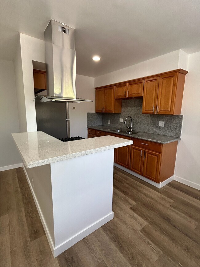 Foto del edificio - 3821 Rosemead Ave