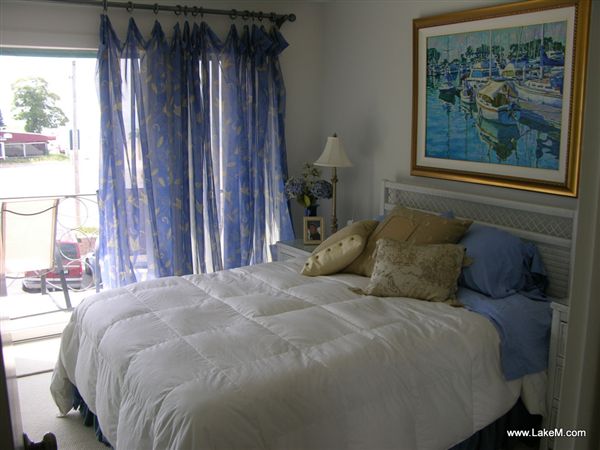 Foto del edificio - 1159 S Harbor Dr