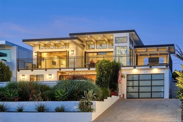 Building Photo - 5080 Carlsbad Blvd