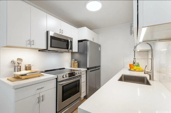 Foto del edificio - "Chic San Francisco Retreat: Spacious 1-Be...