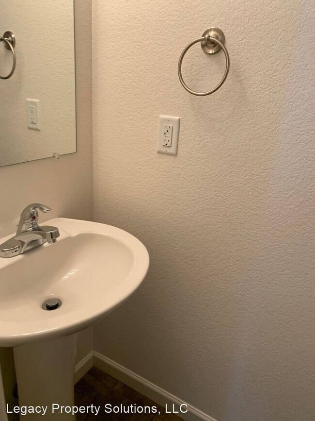 Foto del edificio - 3 br, 2.5 bath House - 6617 Horse Soldier Rd.