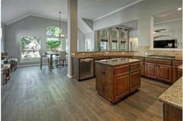 Building Photo - 10005 Palmbrook Dr