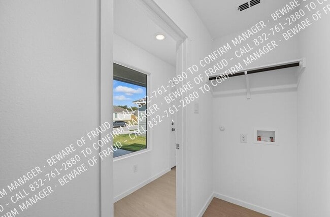 Foto del edificio - 6429 Middlebury Dr