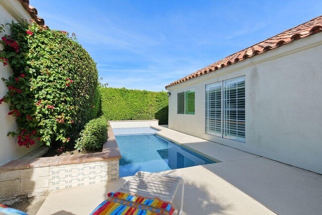 Foto del edificio - 77630 Cll Las Brisas W