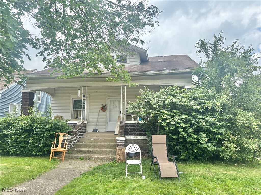 Foto principal - 351 E Glenwood Ave
